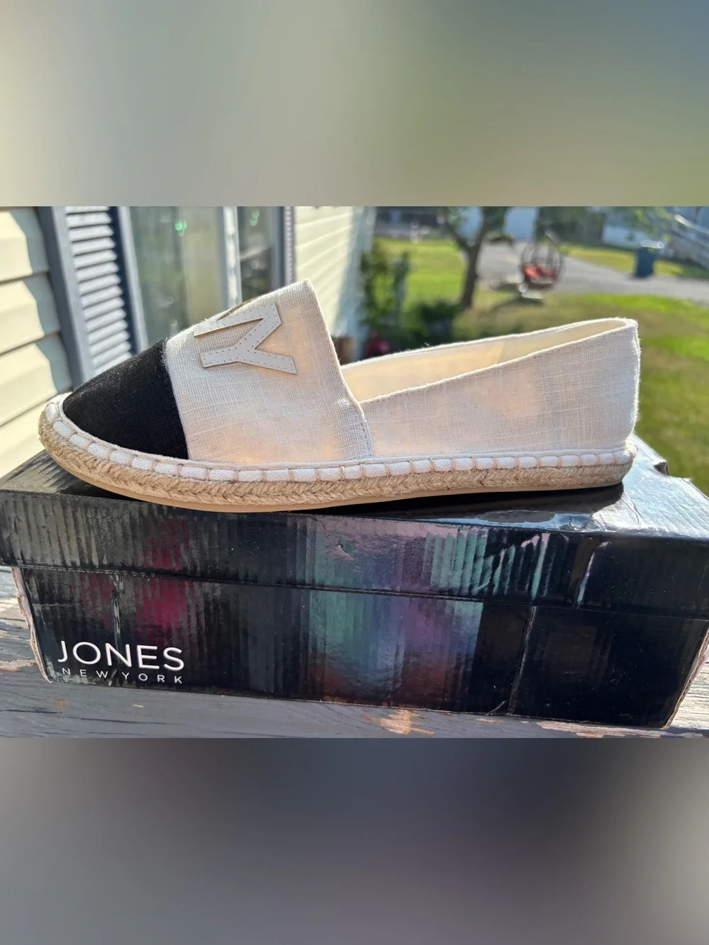 Jones New York 7.5 flats Brand New in box